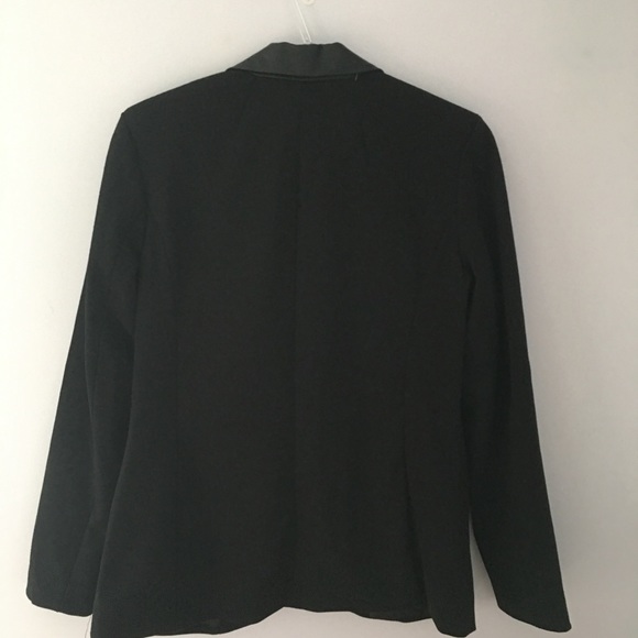 Ellen Tracy black blazer - Picture 6 of 8